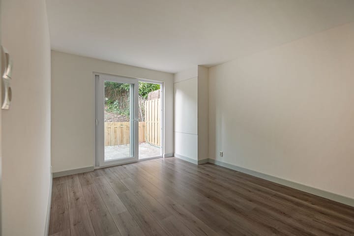 Appartement te koop: Kometensingel 114H, Amsterdam