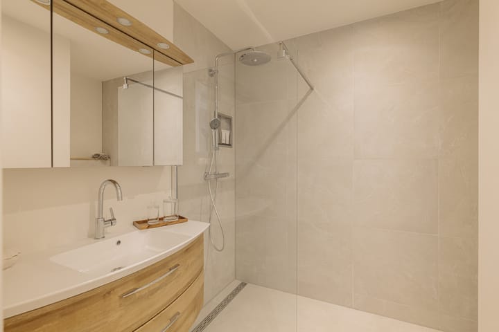 Appartement te huur: Jan Willem Brouwersstraat 8A, Amsterdam