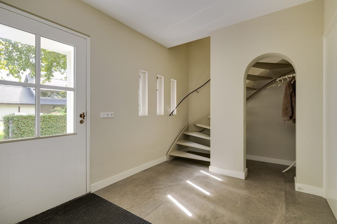 Photo 22 of Lage Driesstraat 24