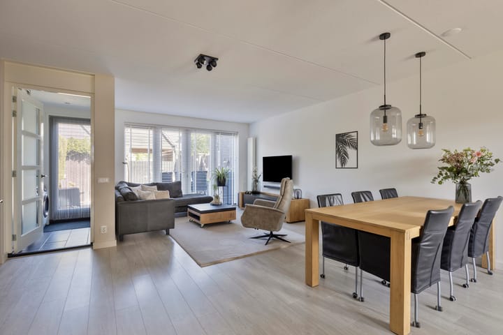 Tussenwoning te koop: Ceram 107, Barneveld