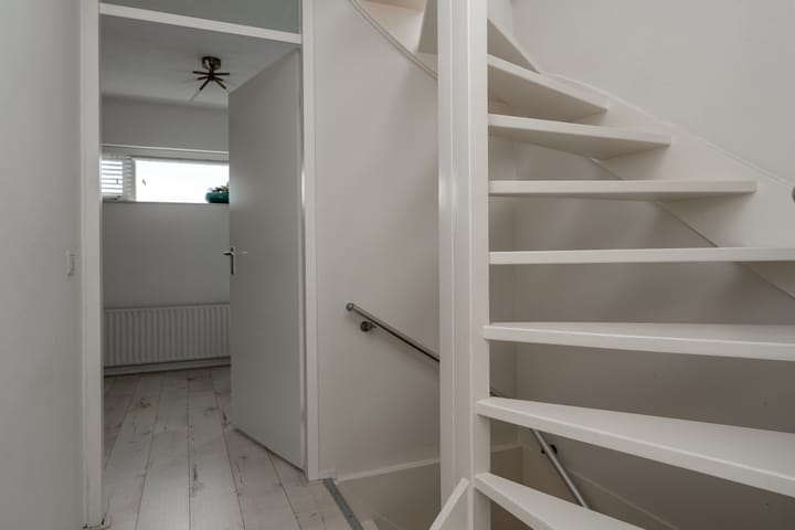 Tussenwoning te koop: Granpré Molièreweg 7, Groningen