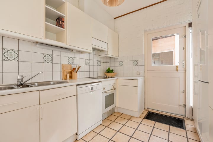 Vrijstaande woning te koop: Burgemeester Padmosweg 84, Wilnis