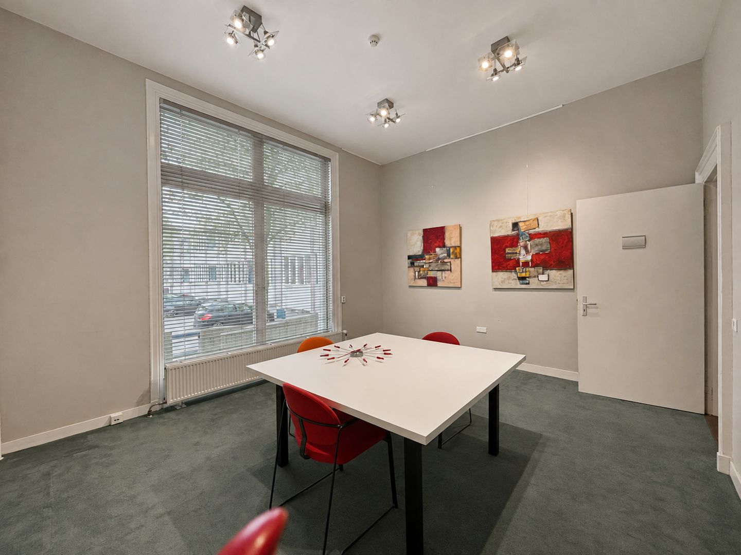 View photo 1 of Eusebiusbuitensingel 8-8004