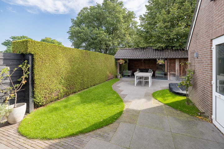 Hoekwoning te koop: Ambrosius van Ommerenlaan 67, Barneveld