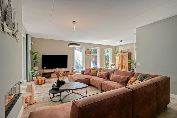 Vrijstaande woning te koop: Glazenmaker 107, Epe