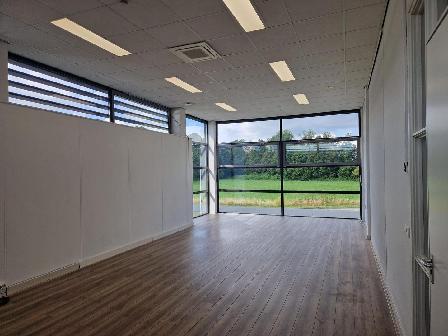 View photo 4 of Ploegschaar 1-C