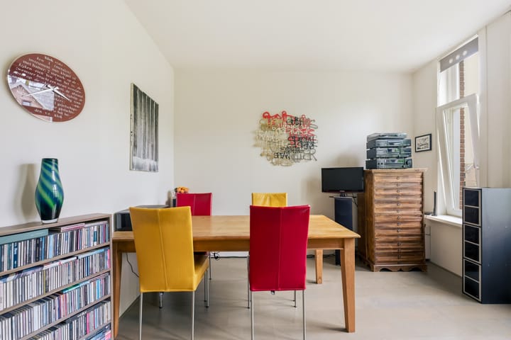 Studio te koop: Molukkenstraat 57-3, Amsterdam