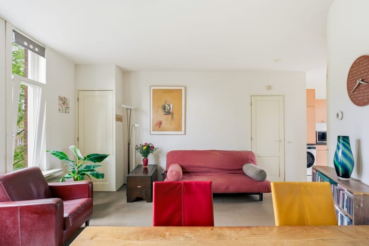 Studio te koop: Molukkenstraat 57-3, Amsterdam
