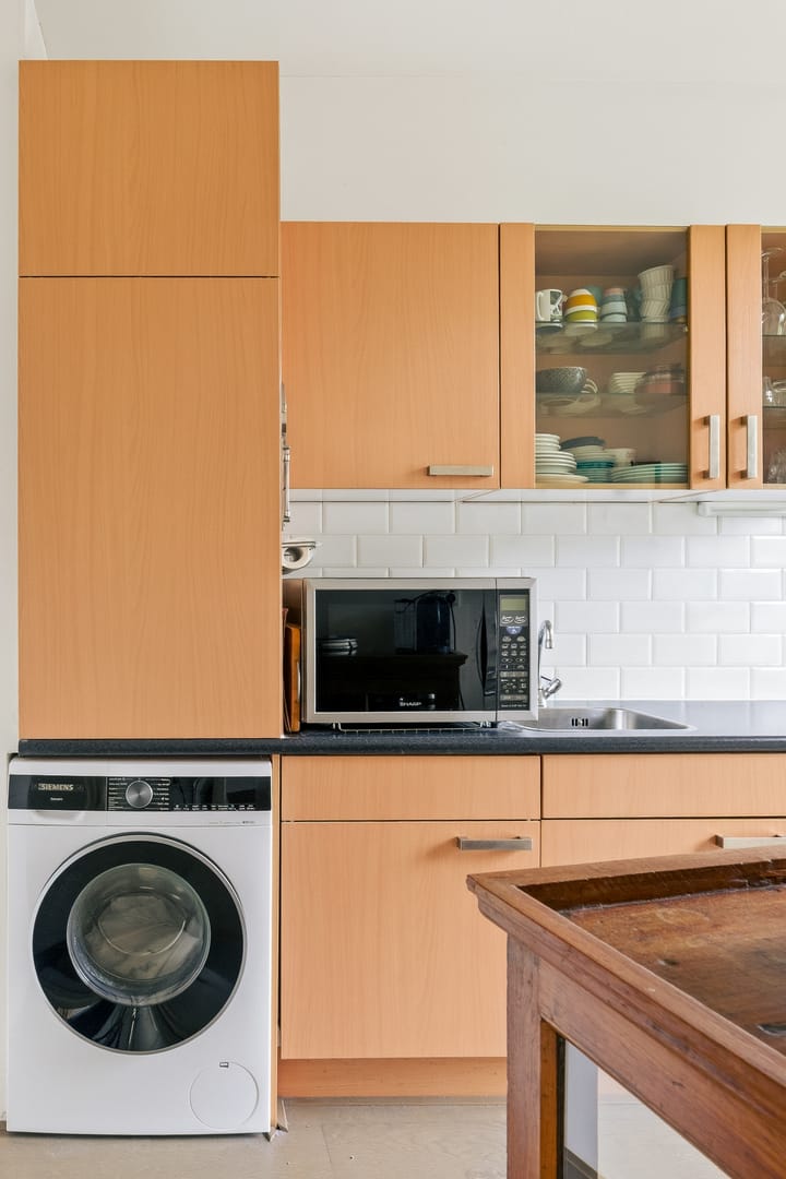 Studio te koop: Molukkenstraat 57-3, Amsterdam