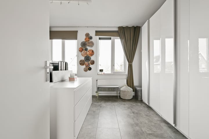Tussenwoning te koop: Colijnstraat 18, Hoofddorp