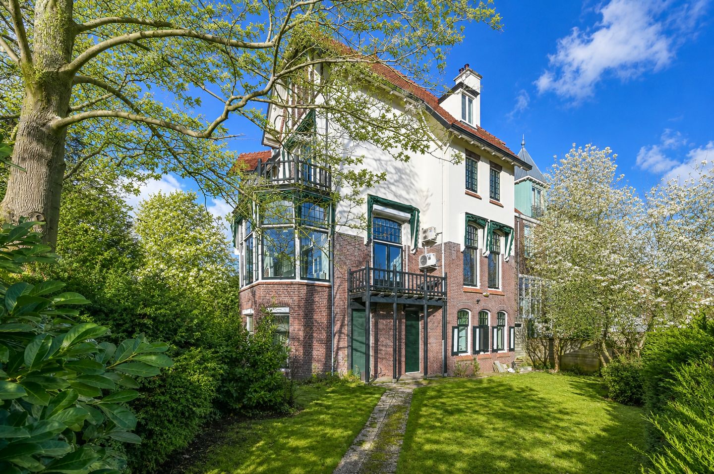 Bekijk foto 4 van Bloemendaalseweg 163