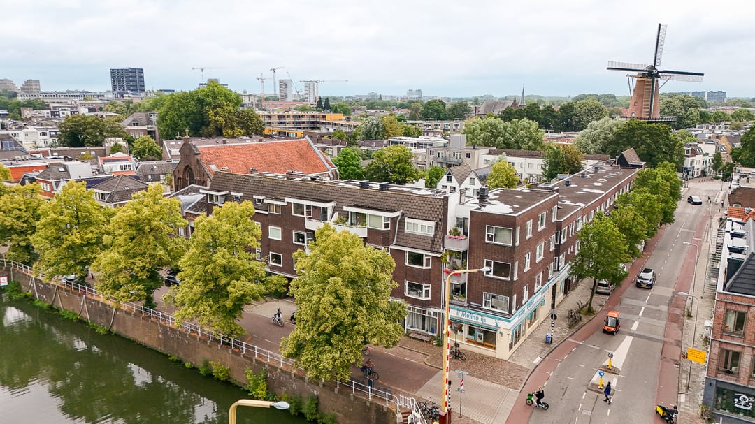 Foto 41 van Bemuurde Weerd O.Z. 52-C