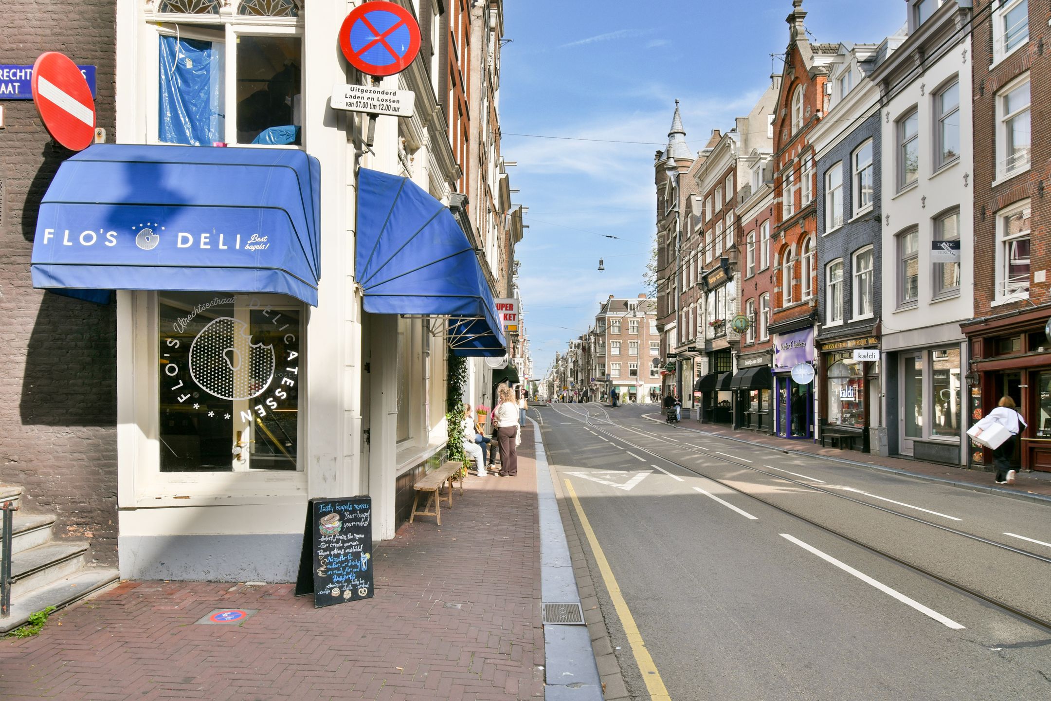 Photo 33 of Utrechtsestraat 143-2