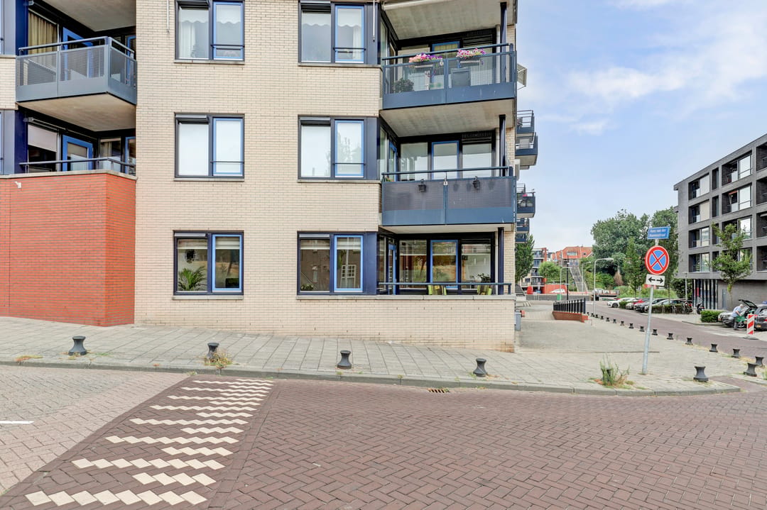 Photo 32 of Hans van der Hoevenstraat 80