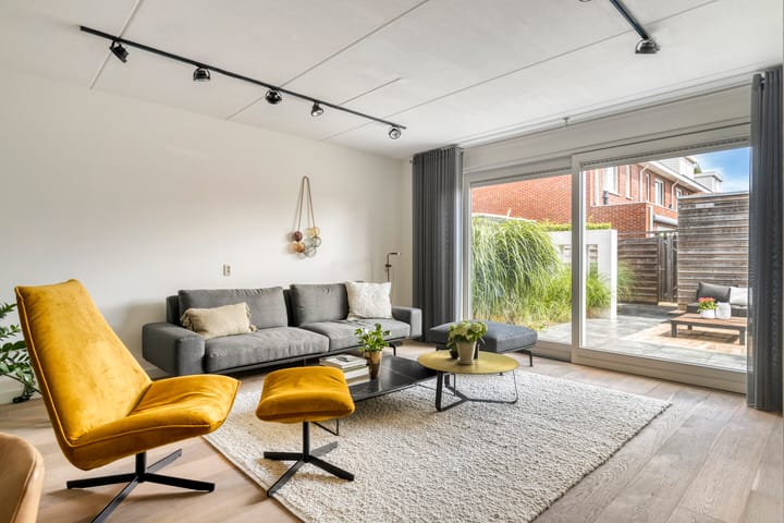 Tussenwoning te koop: Voorn 94, Hendrik-Ido-Ambacht