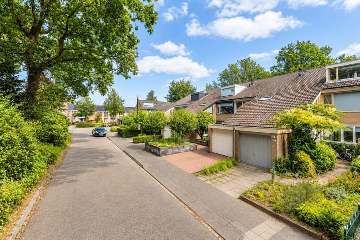 Tussenwoning te koop: Travertin 10, 'T Harde