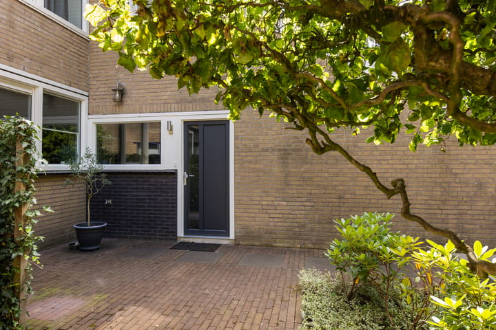 Tussenwoning te koop: Travertin 10, 'T Harde