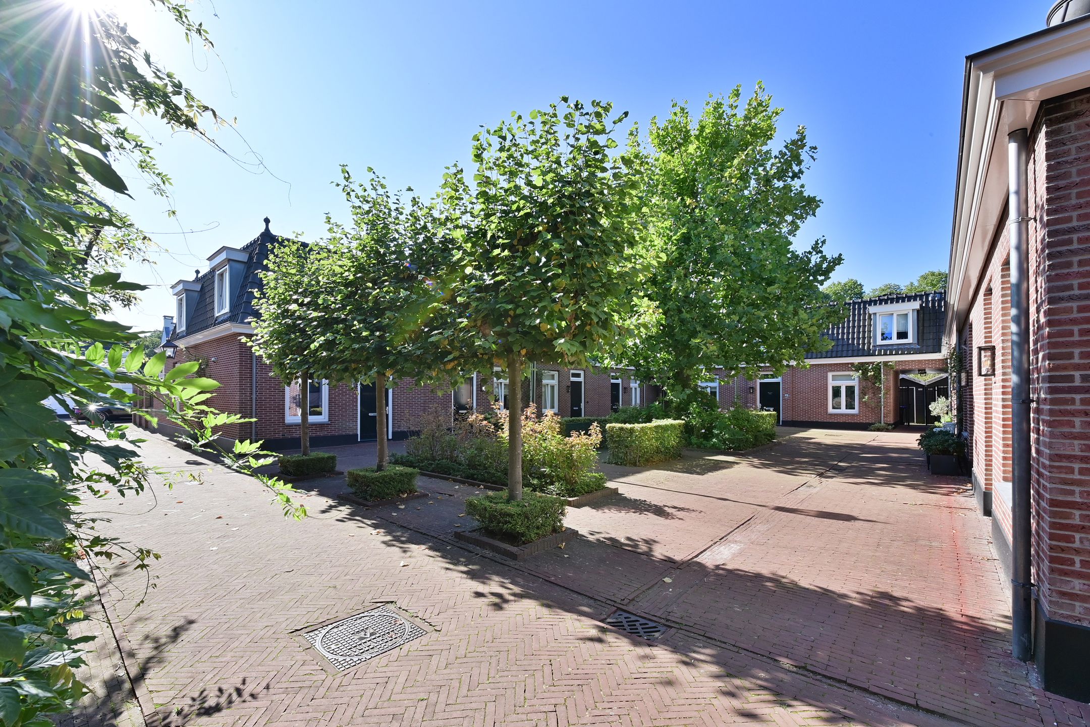 Photo 21 of Johannes Sandersonhof 1