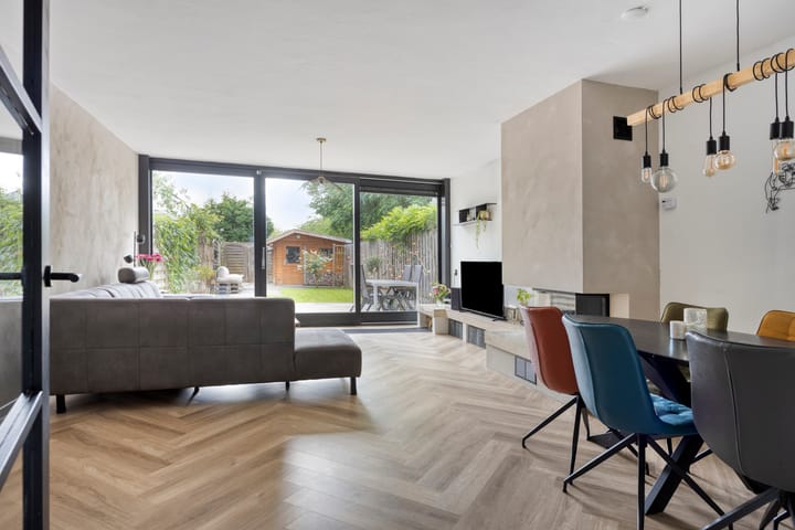 Tussenwoning te koop: Muijeveld 9, Vinkeveen