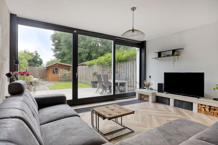 Tussenwoning te koop: Muijeveld 9, Vinkeveen