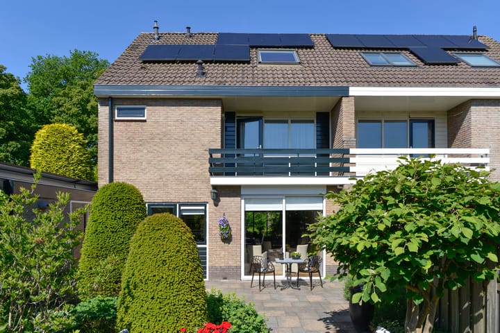 Tussenwoning te koop: Willemserf 94, Eemnes