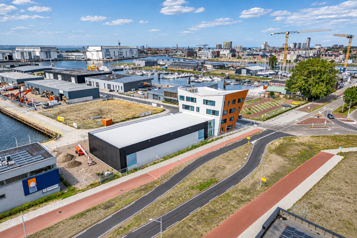 View photo 2 of Eerste Binnenhavenweg 3