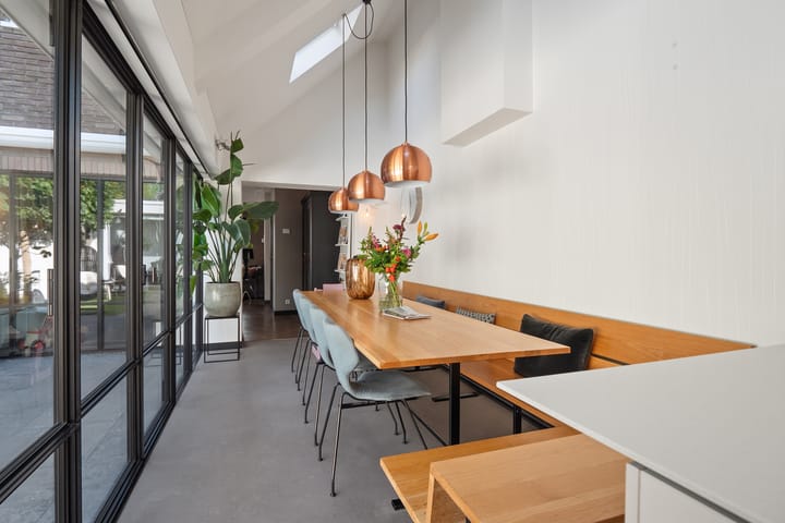 Twee-onder-één-kap te koop: Van Miertstraat 17, Vught