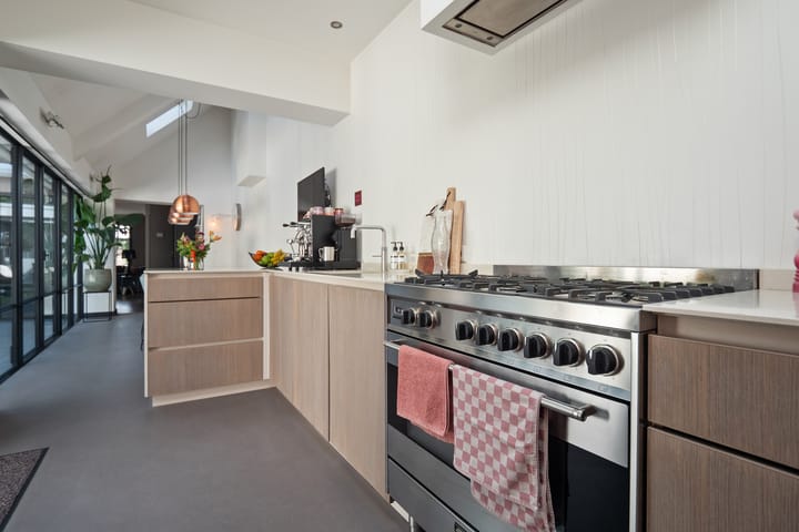Twee-onder-één-kap te koop: Van Miertstraat 17, Vught