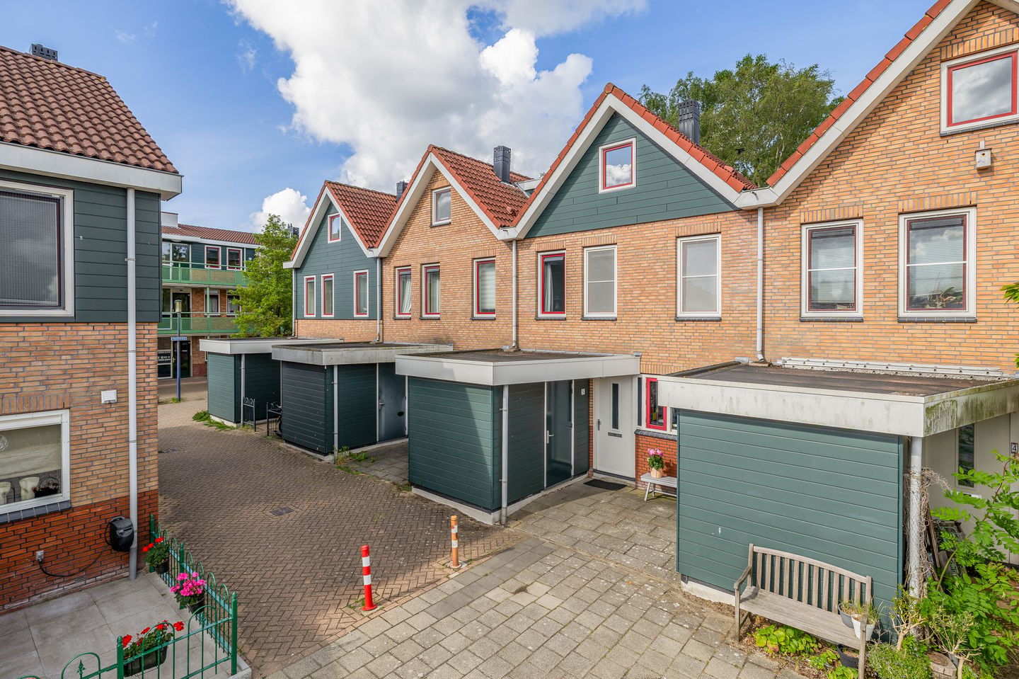 Foto 1 van Beschuitstorenstraat 5