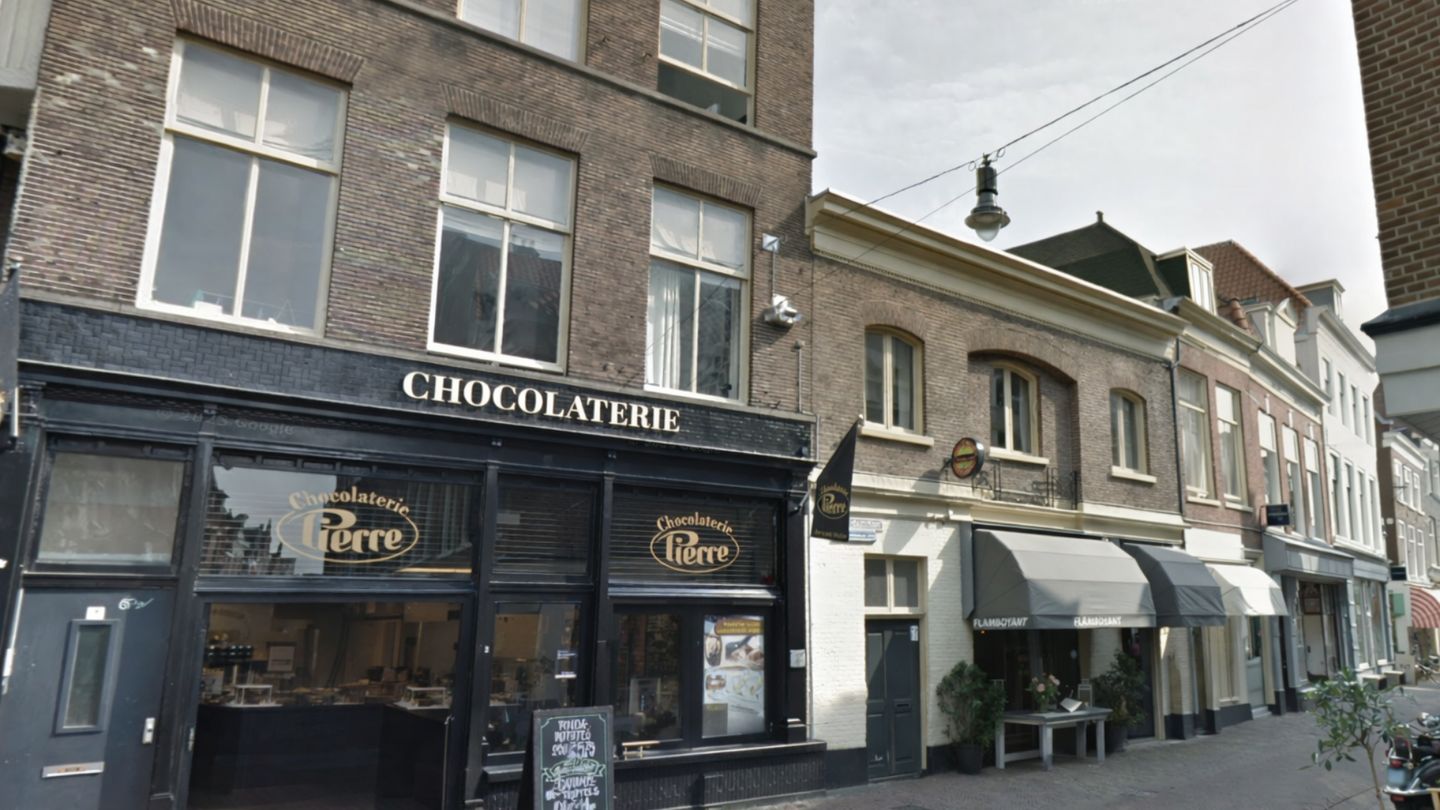 View photo 1 of Kleine Houtstraat 1-5