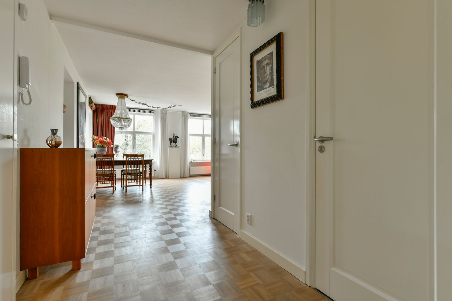 Photo 4 of Bilderdijkstraat 21-E