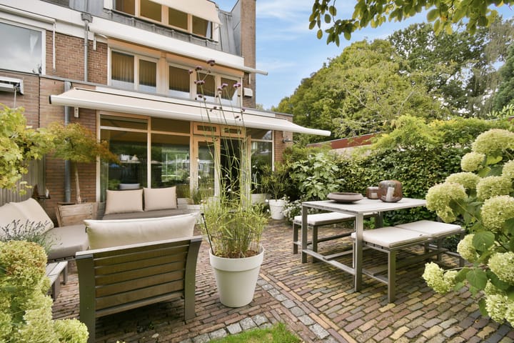 Hoekwoning te koop: Jacob de Graeflaan 73, Amstelveen
