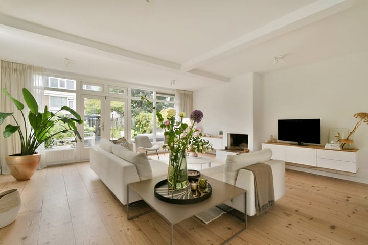 Hoekwoning te koop: Jacob de Graeflaan 73, Amstelveen