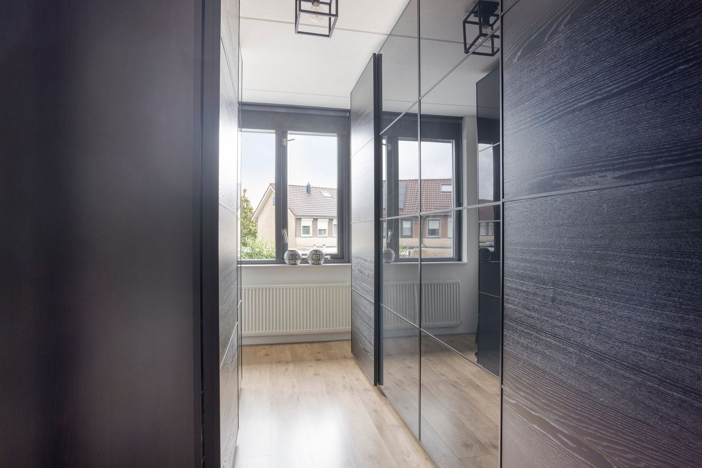 Photo 19 of Abe Lenstrastraat 9