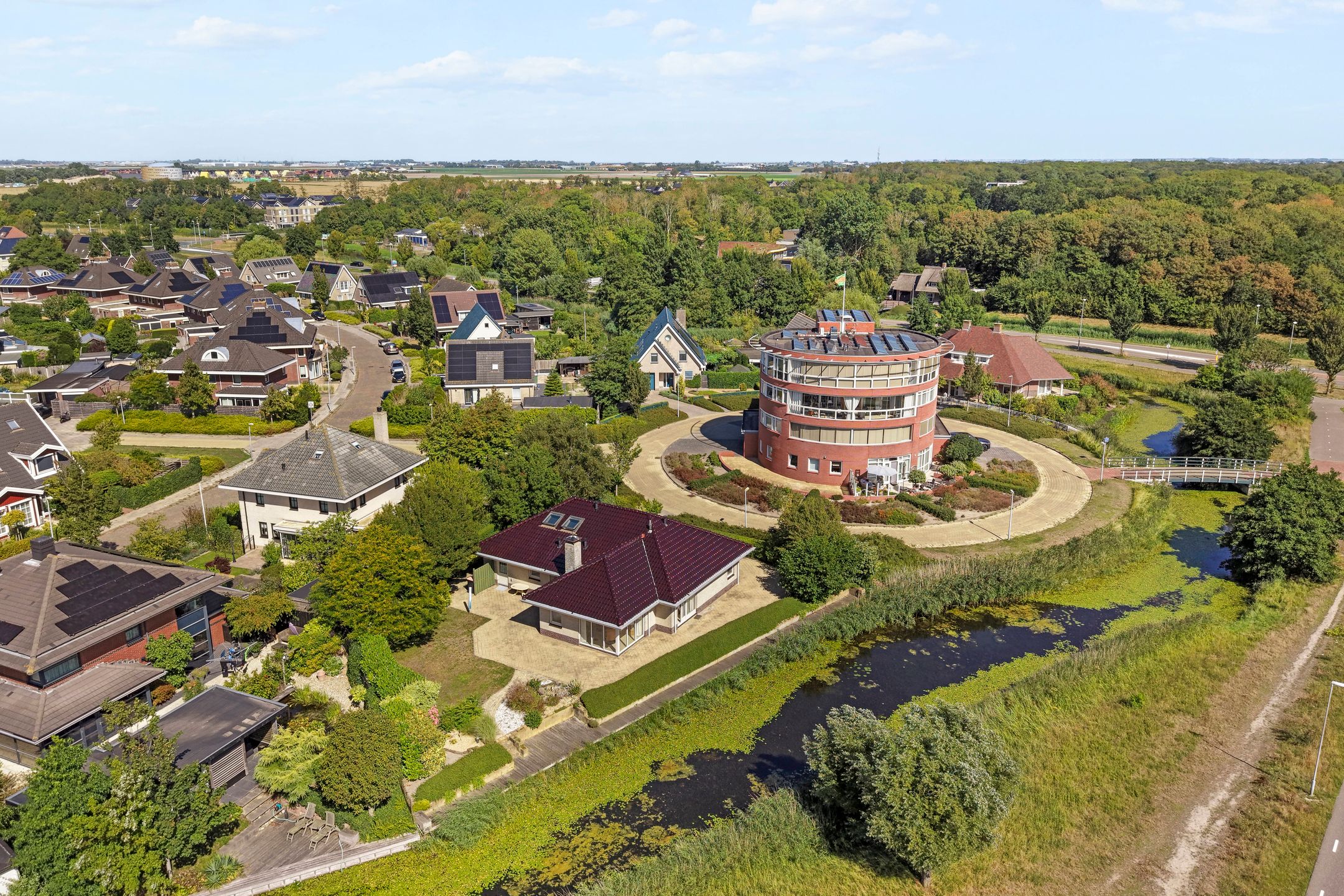 Photo 9 of Malzwin 2516