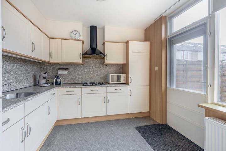 Hoekwoning te koop: Doetinchemsestraat 64, Middelharnis