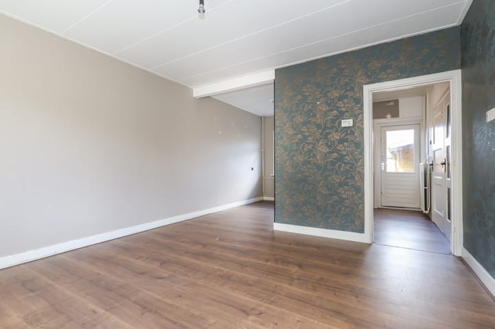 Hoekwoning te koop: Brielseweg 111, Oostvoorne