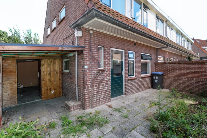 Hoekwoning te koop: Brielseweg 111, Oostvoorne