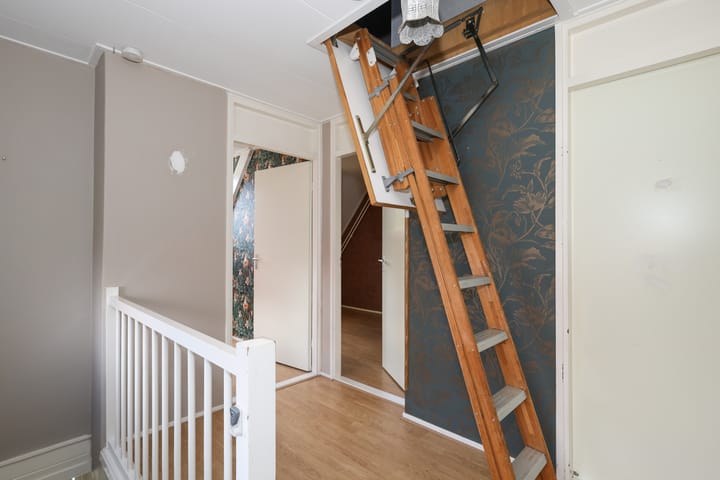 Hoekwoning te koop: Brielseweg 111, Oostvoorne