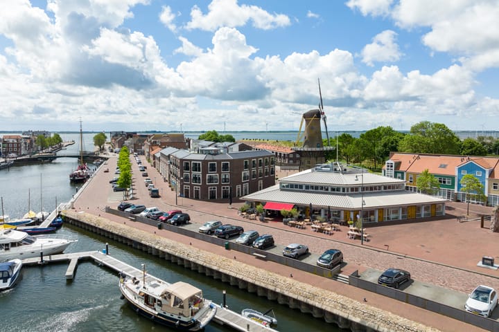 Burgemeester van der Jagtkade 10, Hellevoetsluis