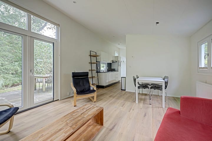 Vrijstaande woning te koop: Veenweg 91R37, Oldebroek