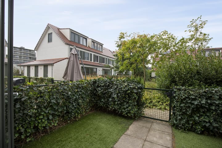 Tussenwoning te koop: Krommehoekstraat 16, Amsterdam