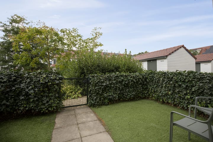 Tussenwoning te koop: Krommehoekstraat 16, Amsterdam