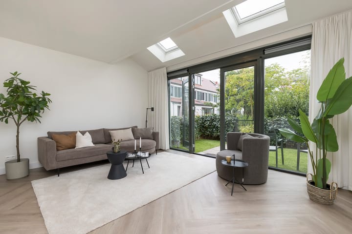 Tussenwoning te koop: Krommehoekstraat 16, Amsterdam