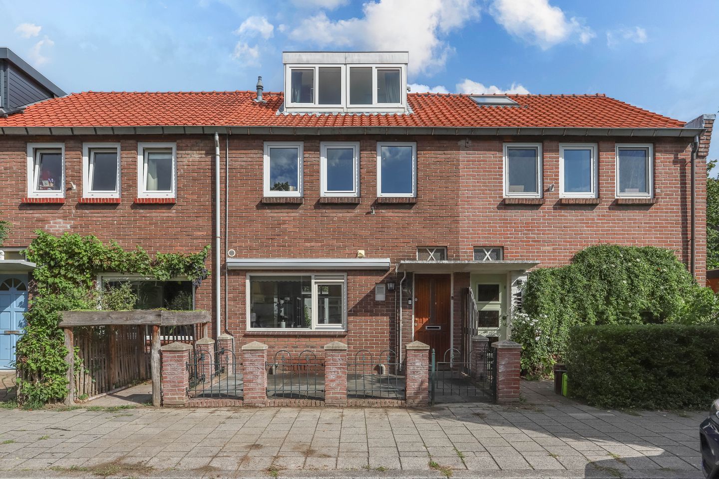Foto 1 van Barkasstraat 3