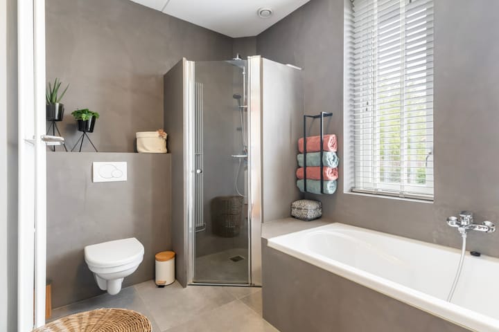 Hoekwoning te koop: van Berkenstraat 1, Heerenveen
