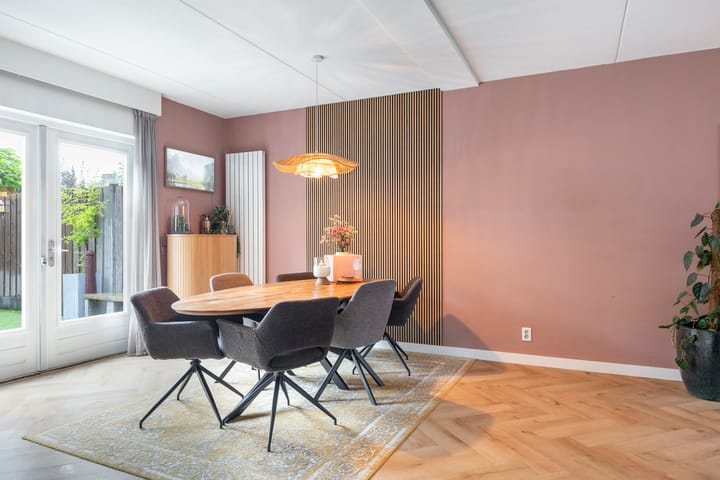 Hoekwoning te koop: van Berkenstraat 1, Heerenveen