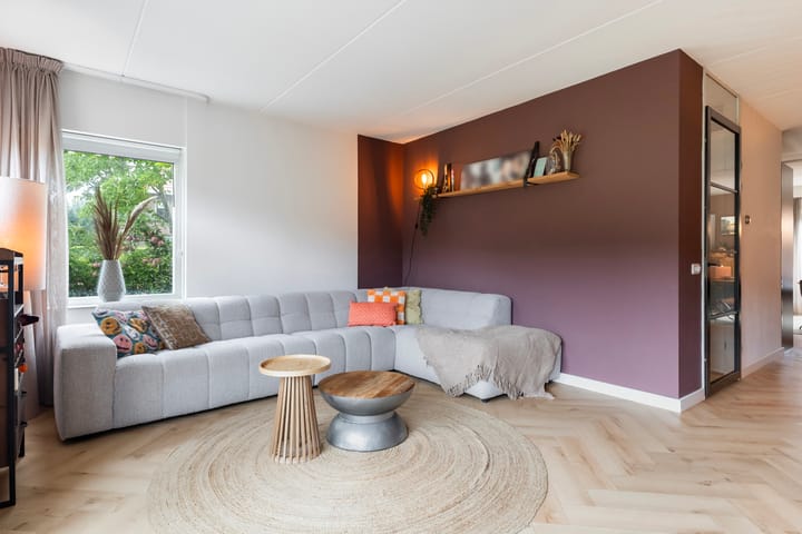 Hoekwoning te koop: van Berkenstraat 1, Heerenveen