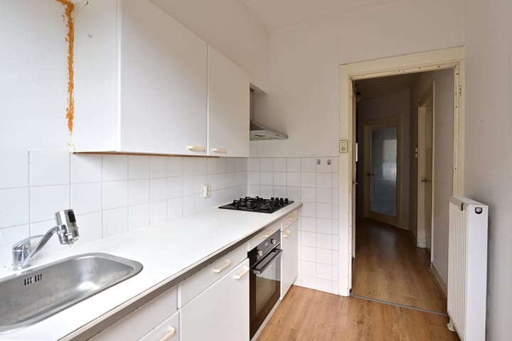 Tussenwoning te koop: Kometenstraat 6, Hilversum
