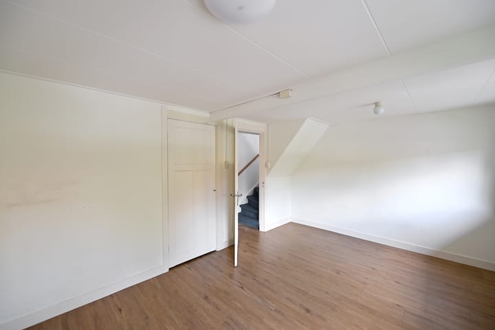 Tussenwoning te koop: Kometenstraat 6, Hilversum